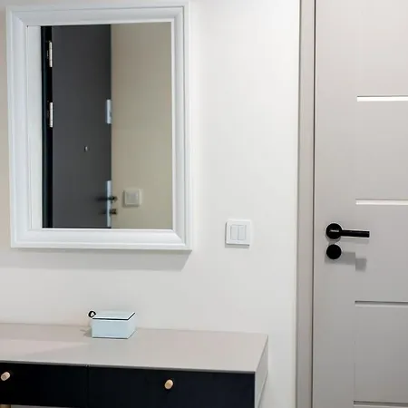 Staymonte Apartment